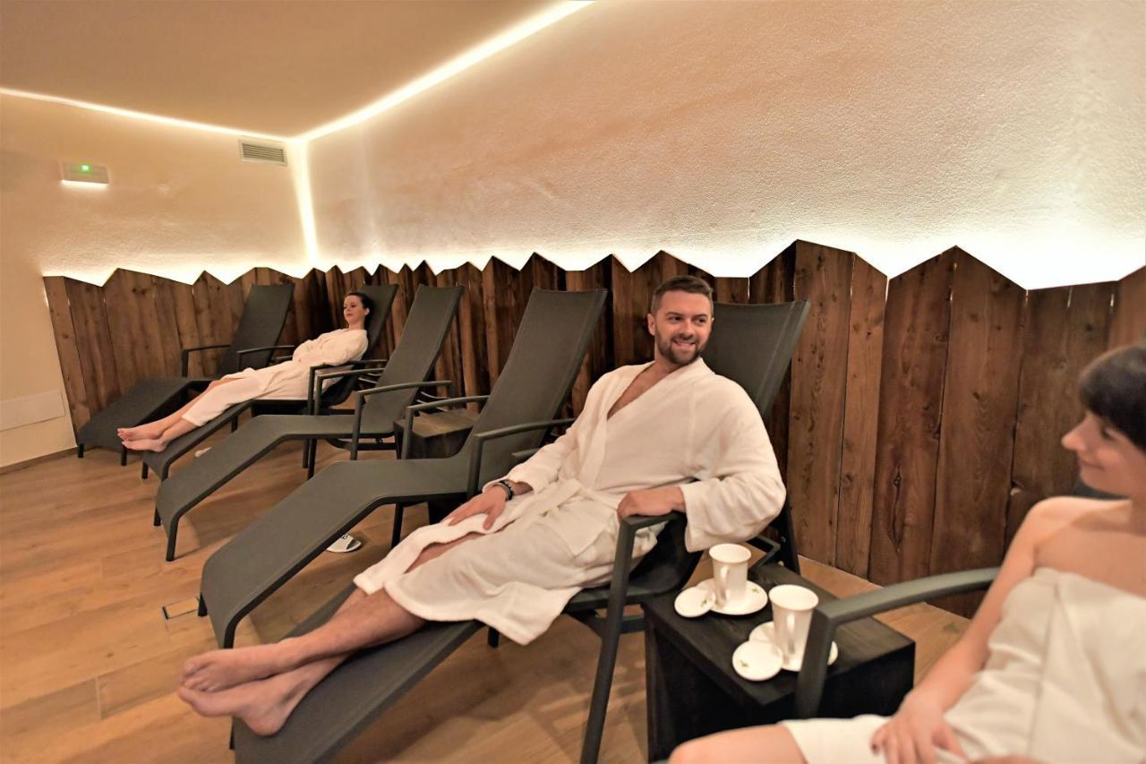 Alp Hotel Dolomiti Dimaro Ngoại thất bức ảnh